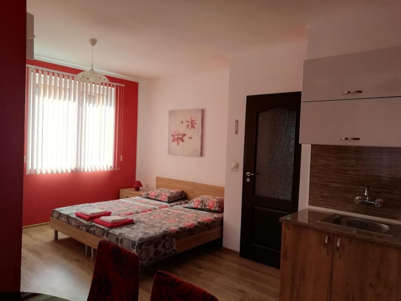 Guest House Nedelchevi Primorsko Ngoại thất bức ảnh