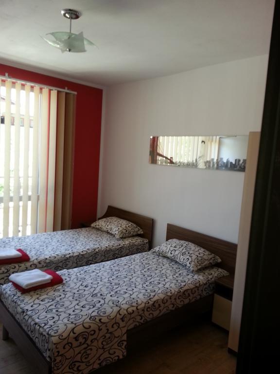 Guest House Nedelchevi Primorsko Phòng bức ảnh