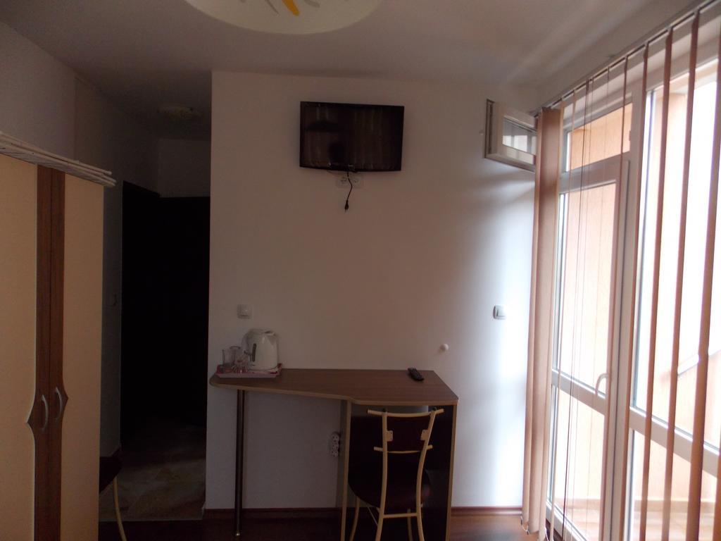 Guest House Nedelchevi Primorsko Ngoại thất bức ảnh