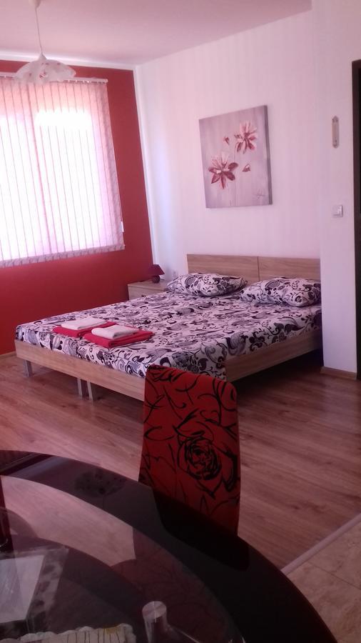 Guest House Nedelchevi Primorsko Ngoại thất bức ảnh