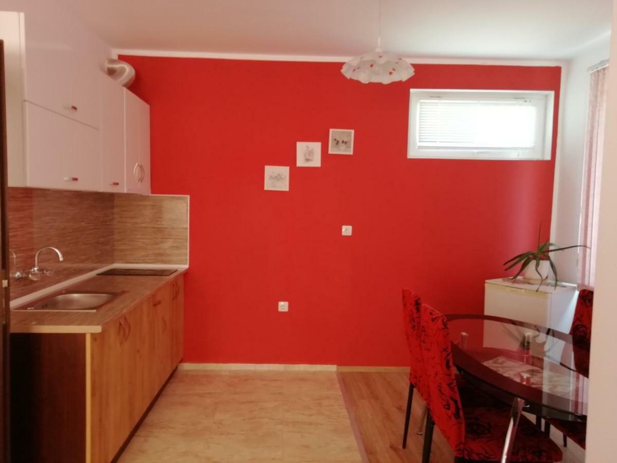 Guest House Nedelchevi Primorsko Ngoại thất bức ảnh