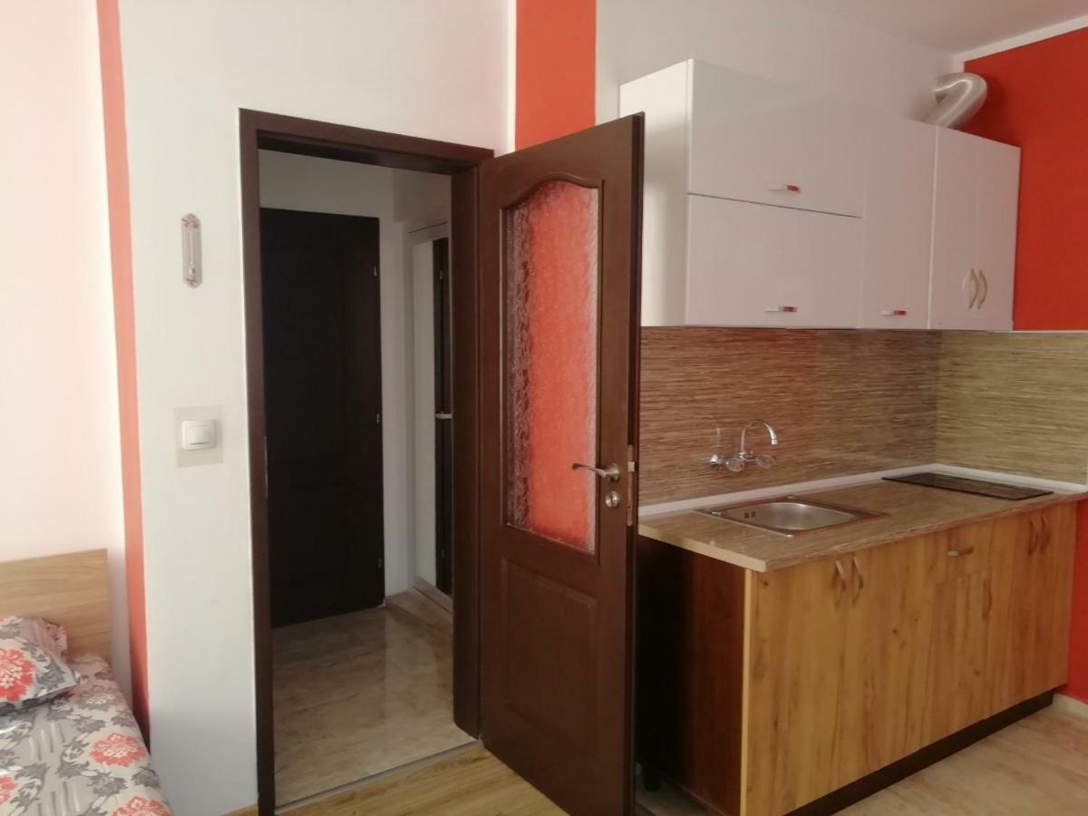 Guest House Nedelchevi Primorsko Ngoại thất bức ảnh